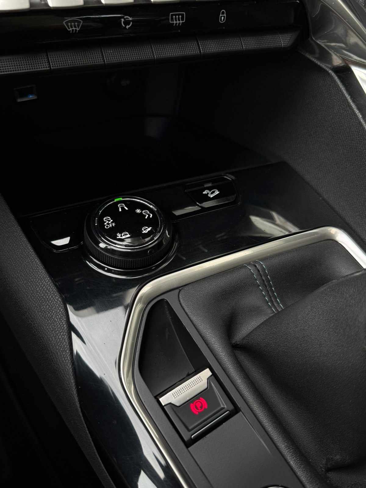 peugeot-3008-2018-diesel-1499cc