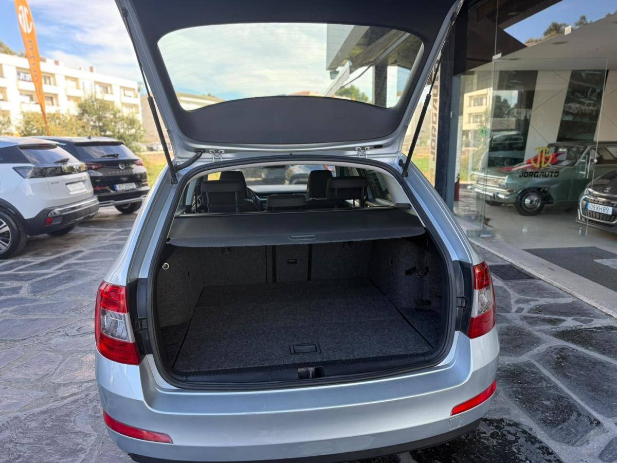 skoda-octavia-break-2014-diesel-1598cc