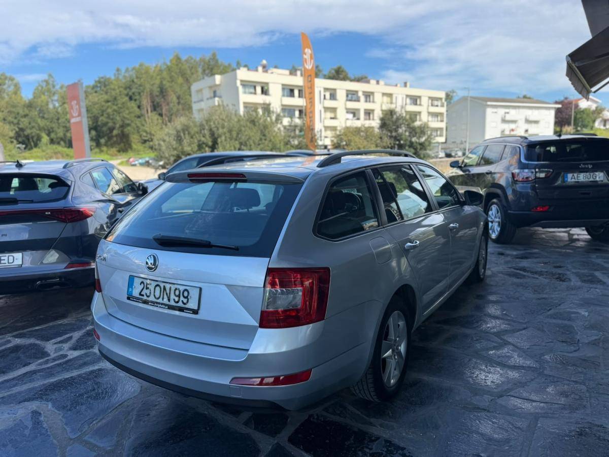 skoda-octavia-break-2014-diesel-1598cc
