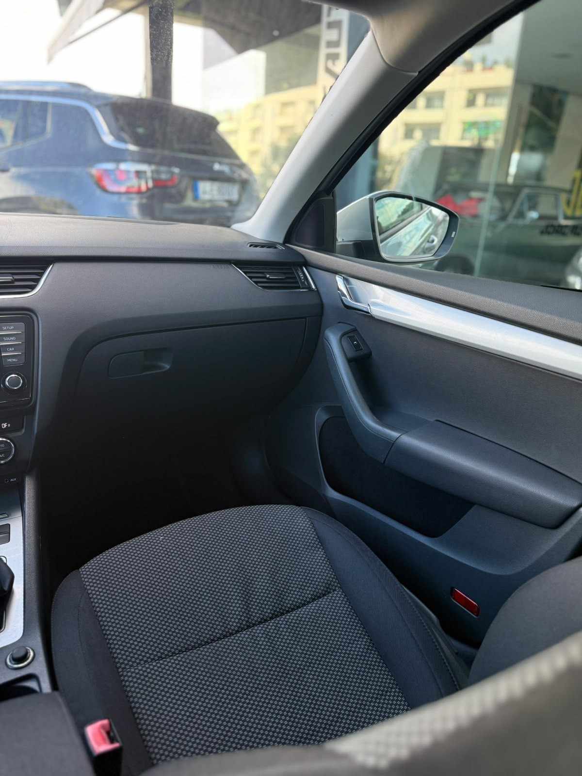 skoda-octavia-break-2014-diesel-1598cc