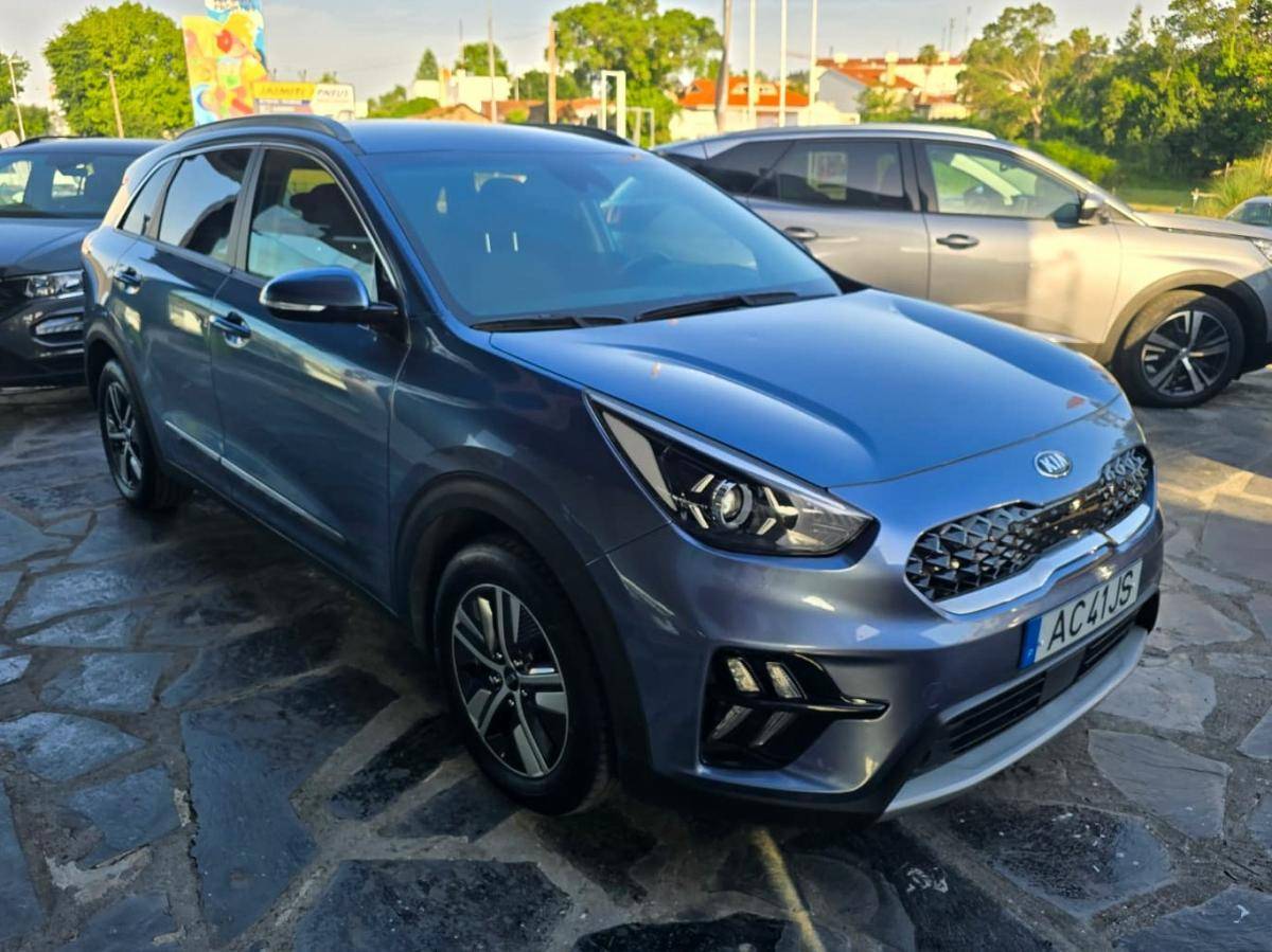 kia-niro-2020-hibrido-a-gasolina-1580cc