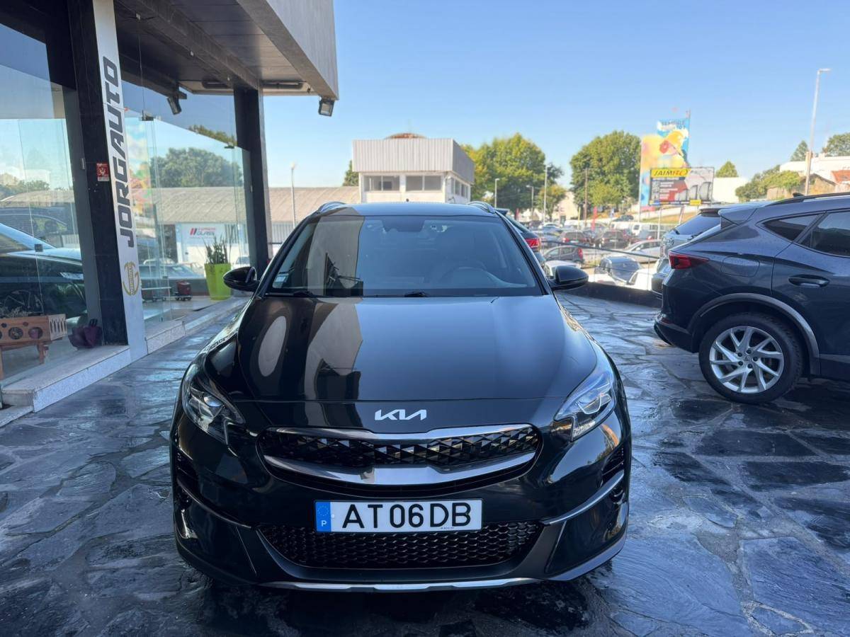 kia-xceed-2022-hibrido-a-gasolina-1580cc