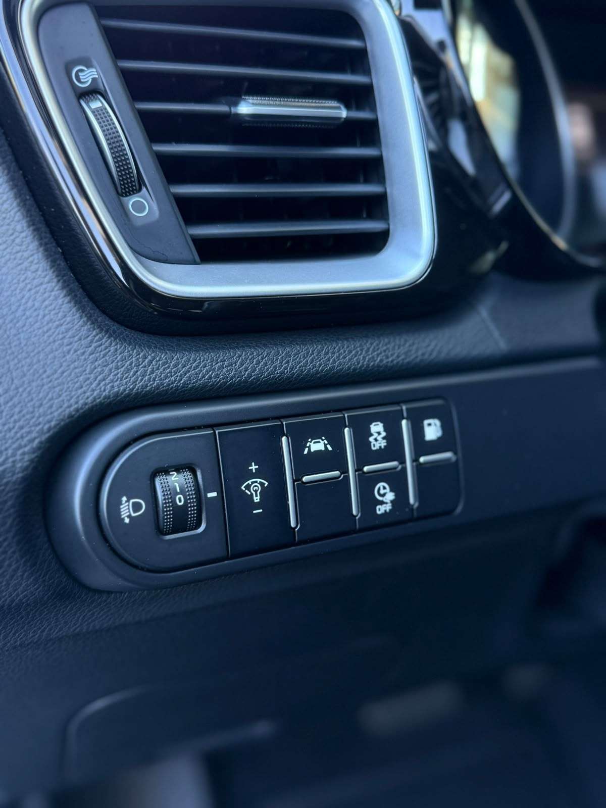 kia-xceed-2022-hibrido-a-gasolina-1580cc