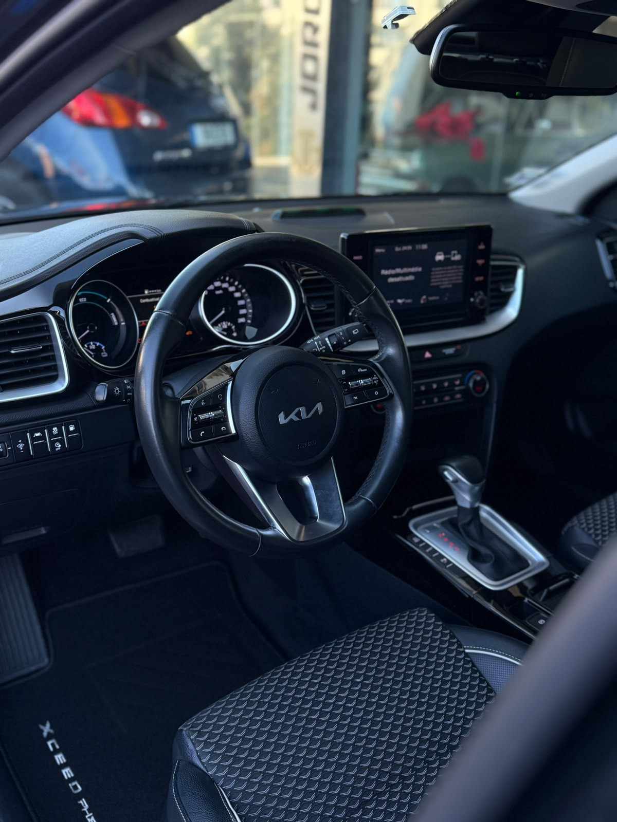 kia-xceed-2022-hibrido-a-gasolina-1580cc