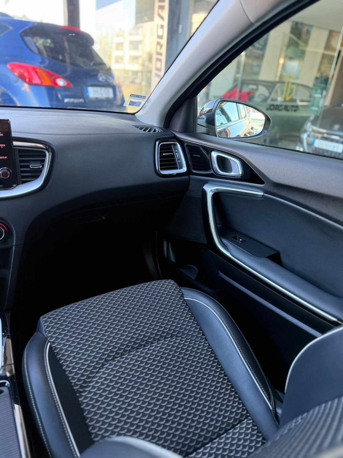 kia-xceed-2022-hibrido-a-gasolina-1580cc
