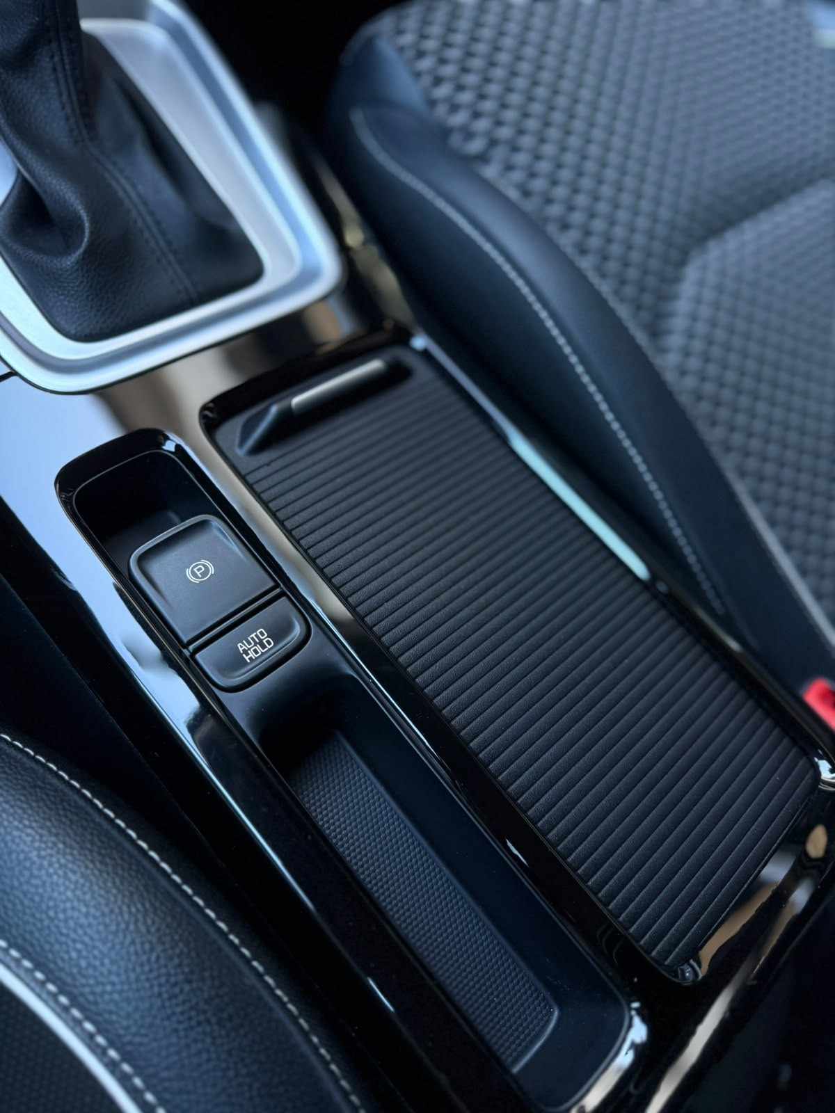 kia-xceed-2022-hibrido-a-gasolina-1580cc