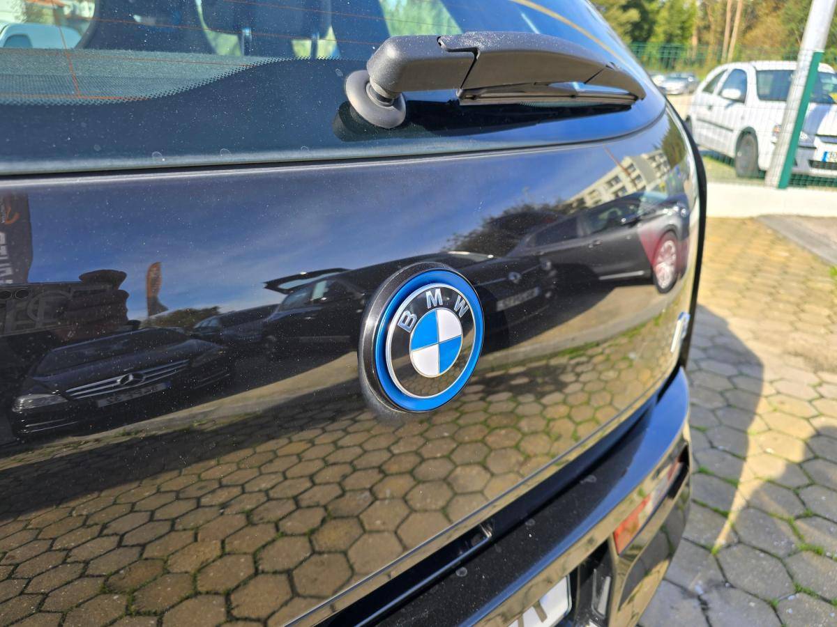 bmw-i3-2016-hibrido-a-gasolina-647cc