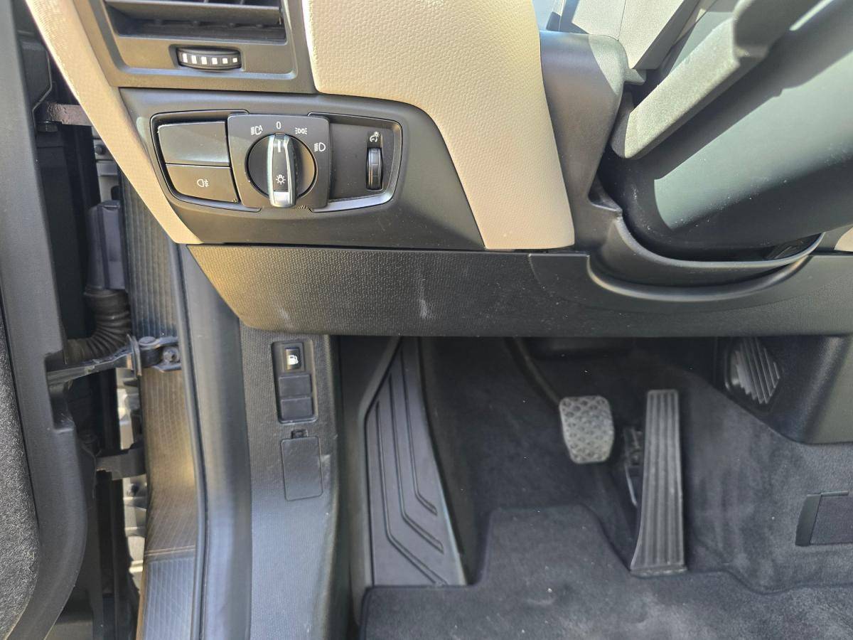 bmw-i3-2016-hibrido-a-gasolina-647cc