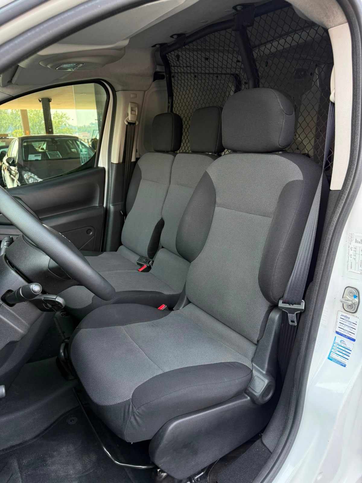 peugeot-partner-2018-diesel-1560cc
