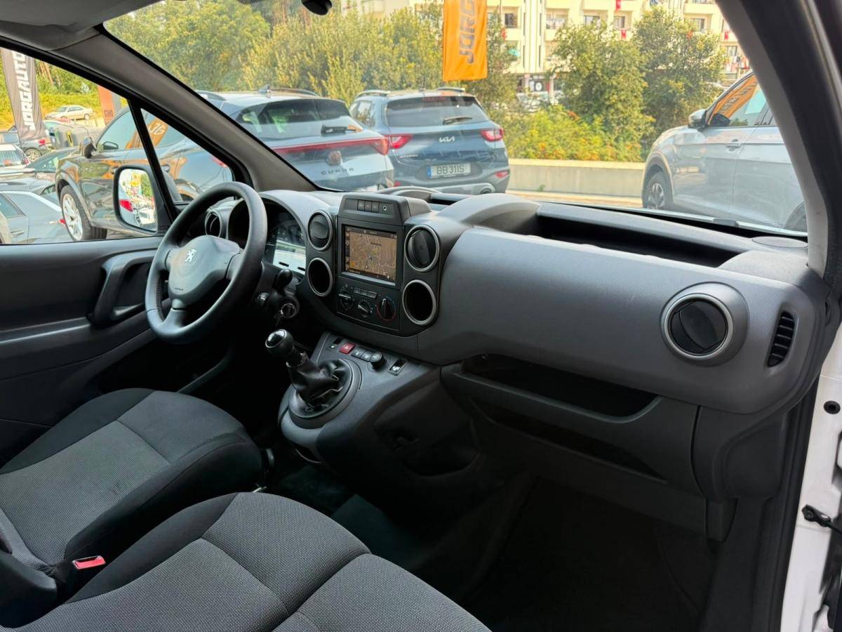 peugeot-partner-2018-diesel-1560cc