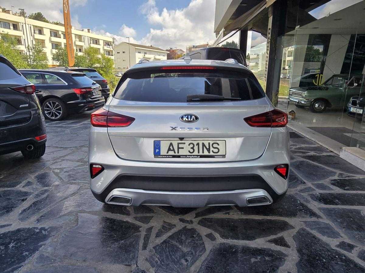 kia-xceed-2021-hibrido-a-gasolina-1580cc