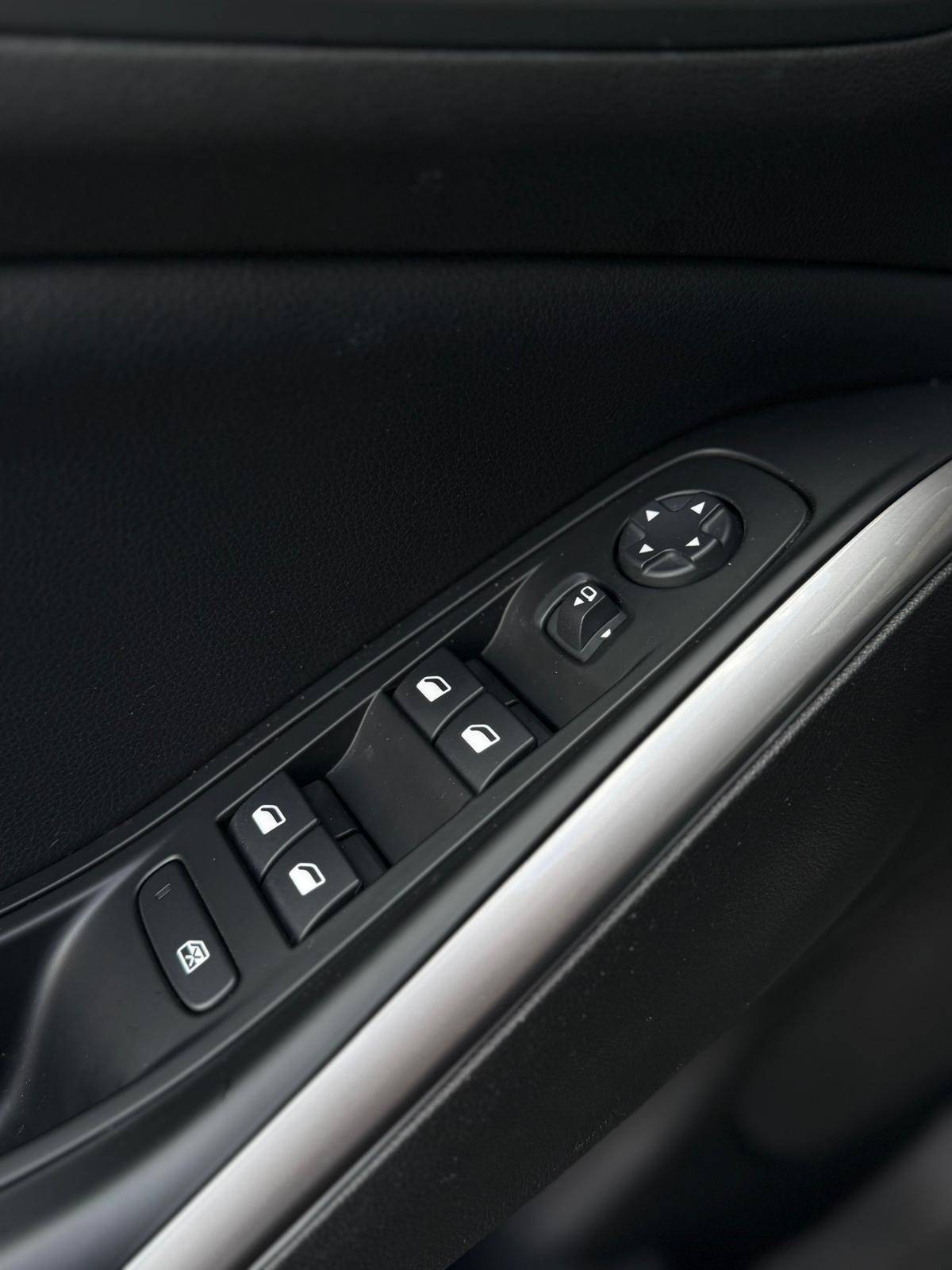 opel-grandland-2022-gasolina-1199cc