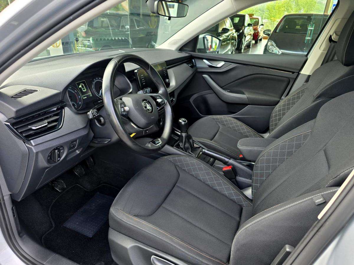 skoda-scala-2023-gasolina-999cc