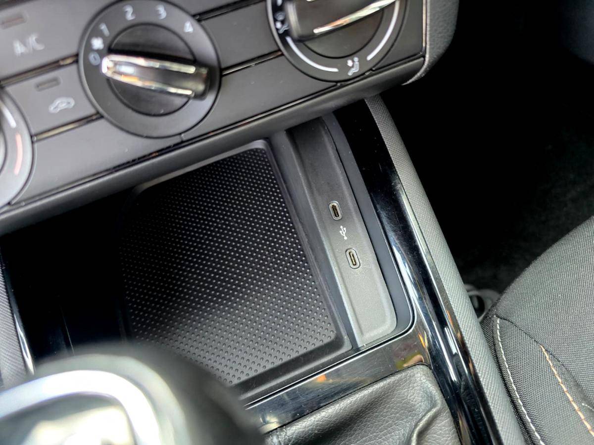 skoda-scala-2023-gasolina-999cc