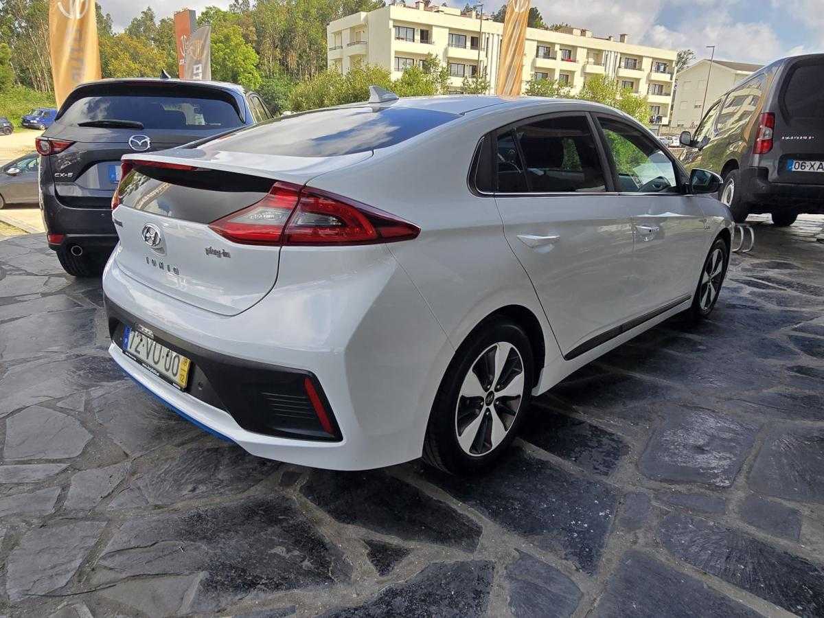 hyundai-ioniq-2018-hibrido-a-gasolina-1580cc