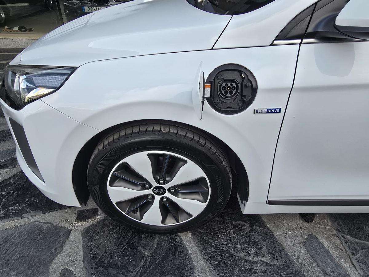 hyundai-ioniq-2018-hibrido-a-gasolina-1580cc