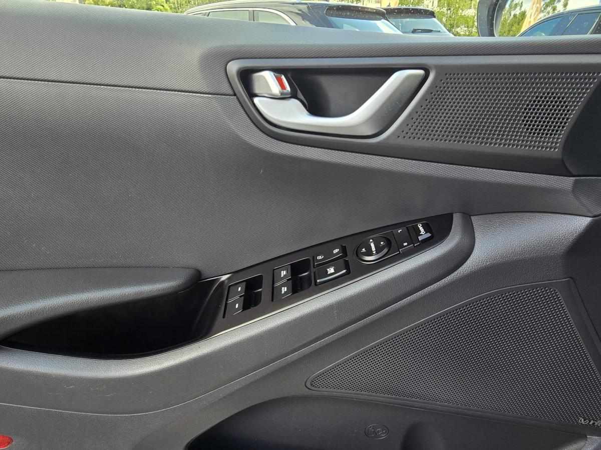 hyundai-ioniq-2018-hibrido-a-gasolina-1580cc