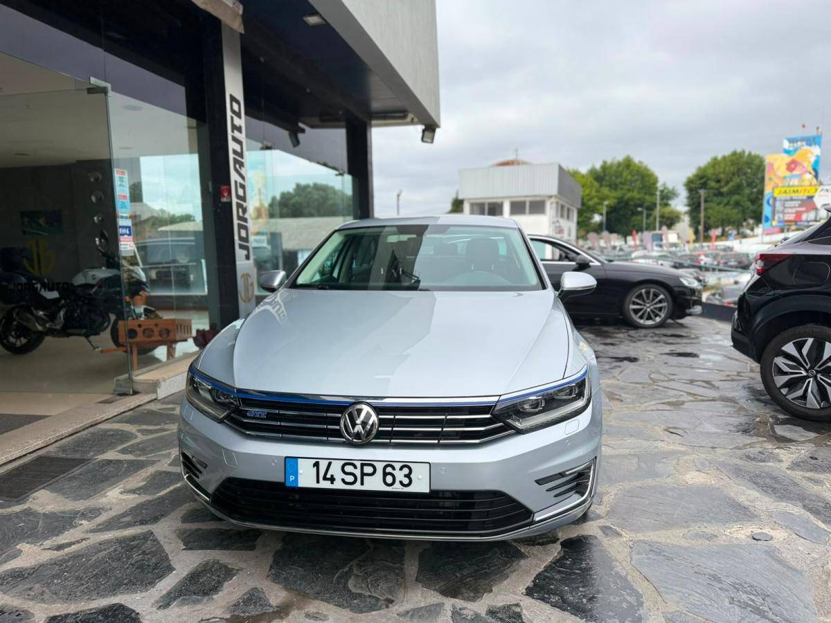 volkswagen-passat-2017-hibrido-a-gasolina-1395cc