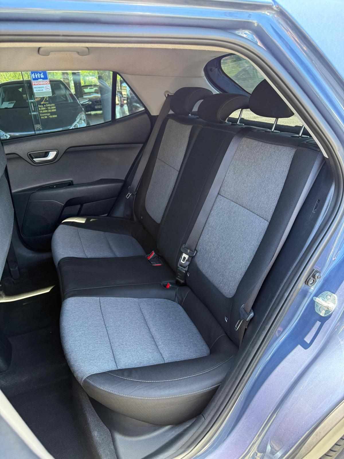 kia-stonic-2023-gasolina-1197cc
