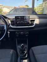 kia-stonic-2023-gasolina-1197cc
