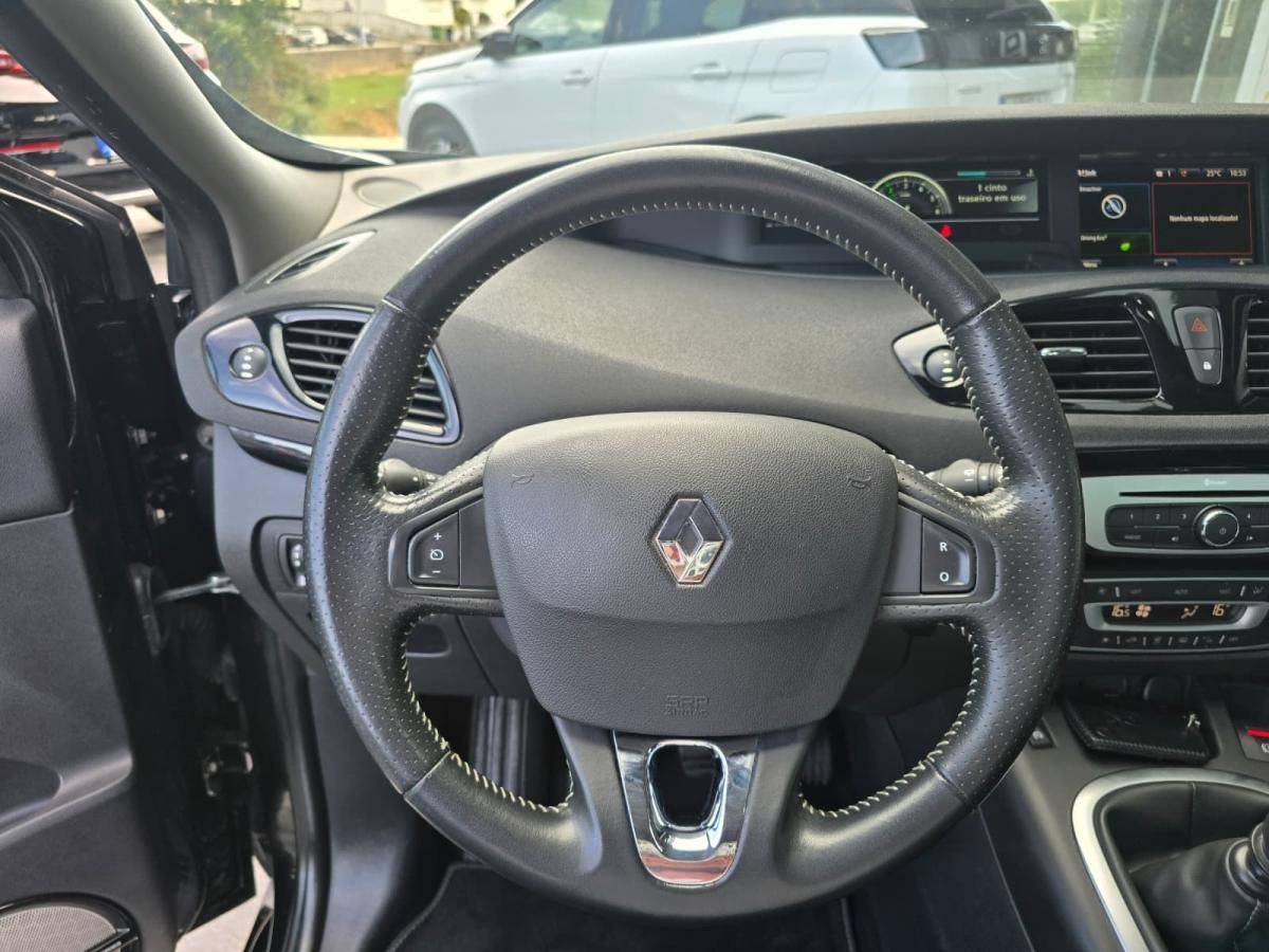 renault-grand-scenic-2016-diesel-1598cc