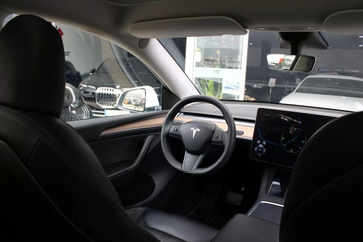 tesla-model-y-2024-eletrico-0cc