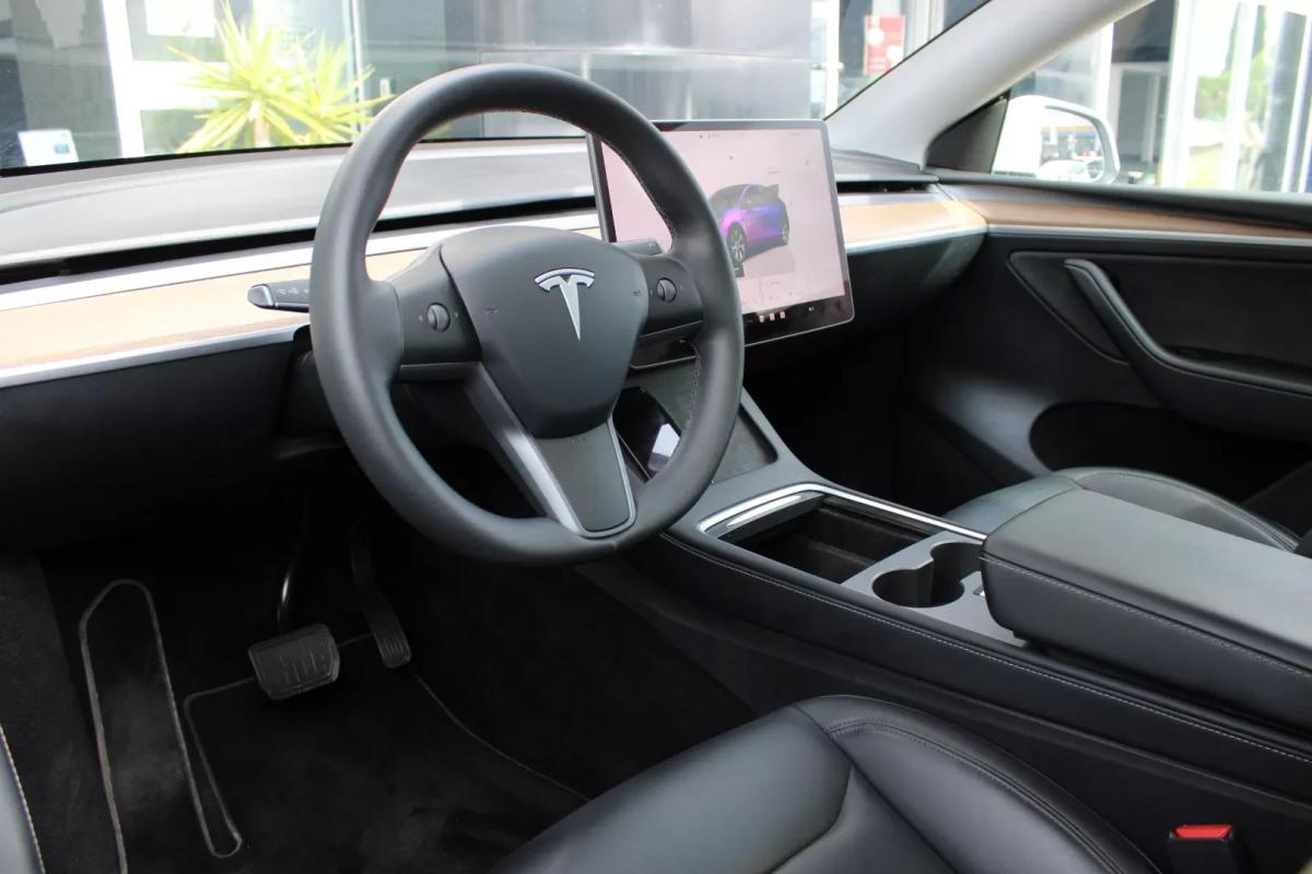 tesla-model-y-2024-eletrico-0cc