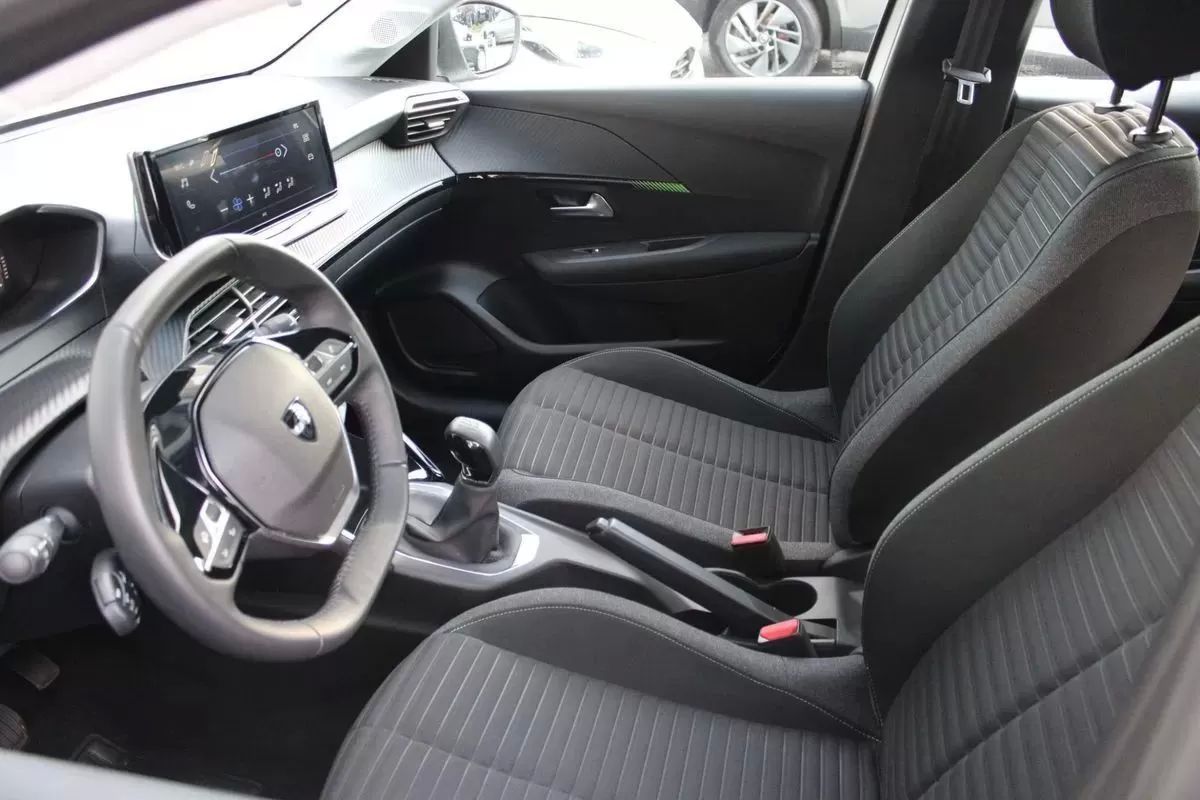 peugeot-208-2024-gasolina-1199cc