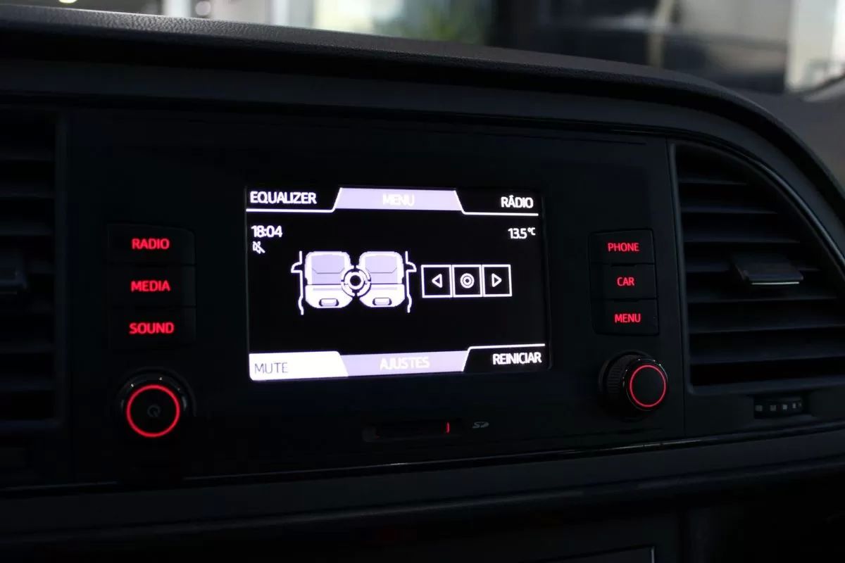 seat-leon-2013-diesel-1598cc