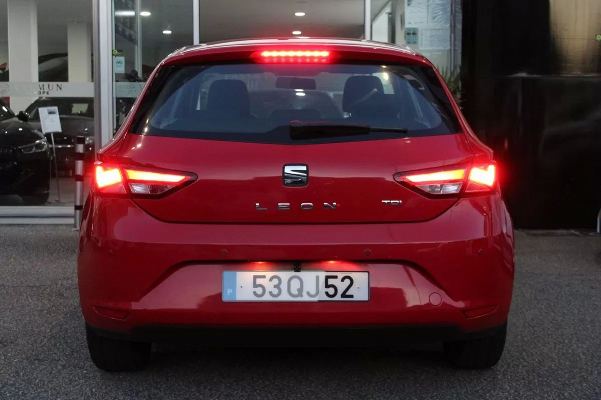 seat-leon-2013-diesel-1598cc