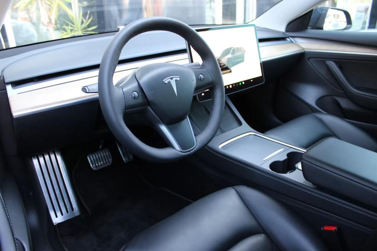 tesla-model-3-2022-eletrico-0cc