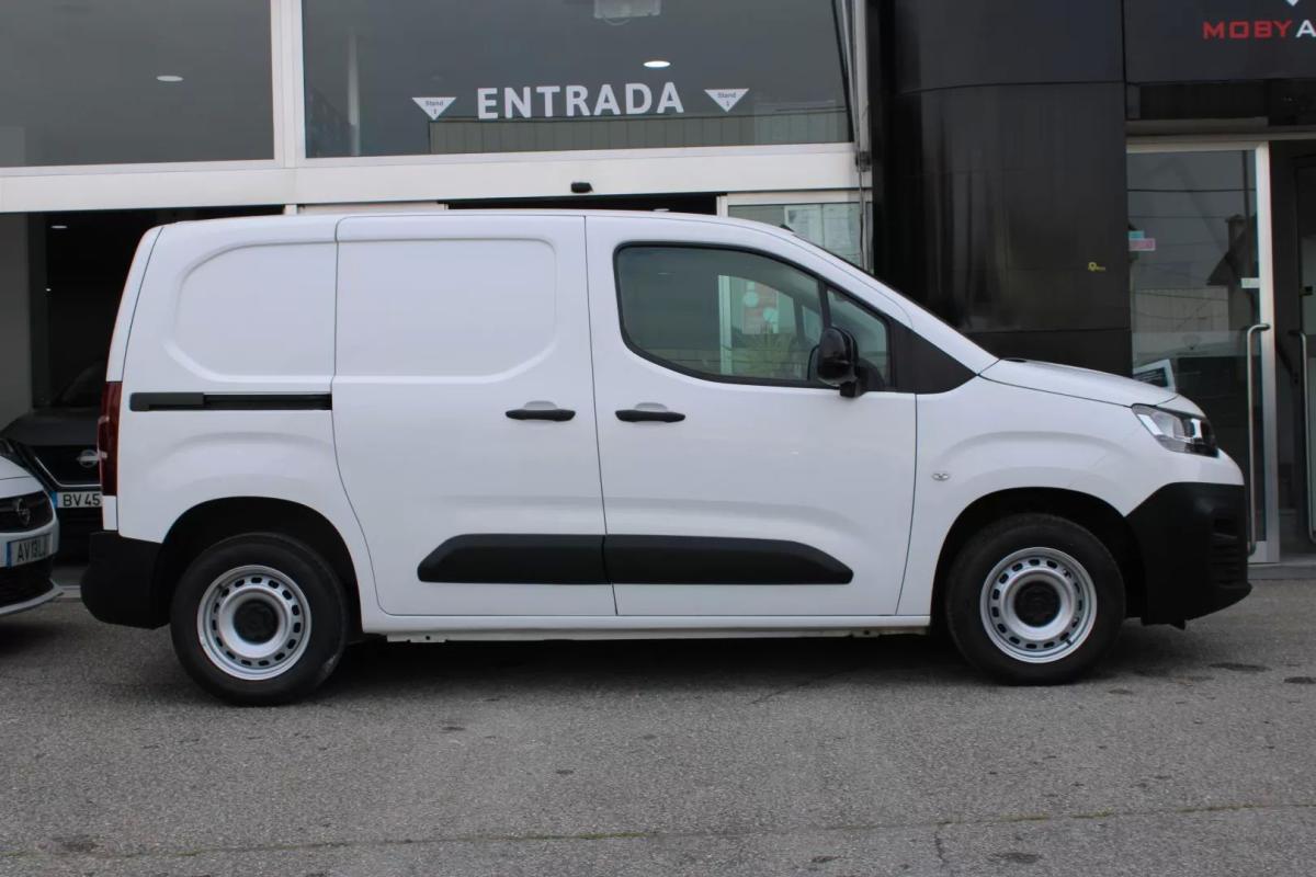 citroen-berlingo-2022-diesel-1499cc