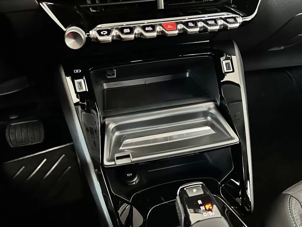 peugeot-e-208-2022-eletrico-200cc