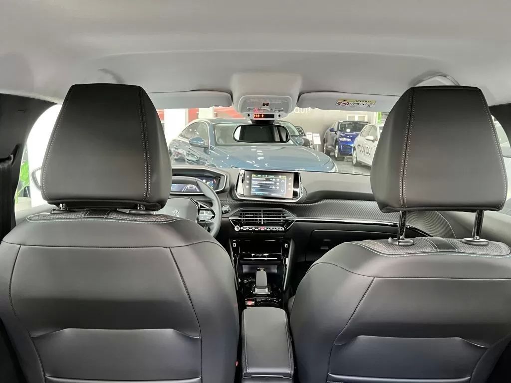 peugeot-e-208-2022-eletrico-200cc
