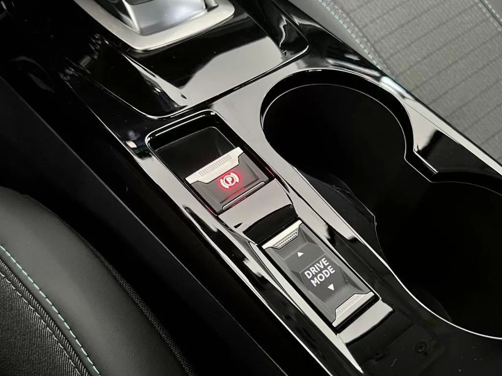 peugeot-e-208-2022-eletrico-200cc