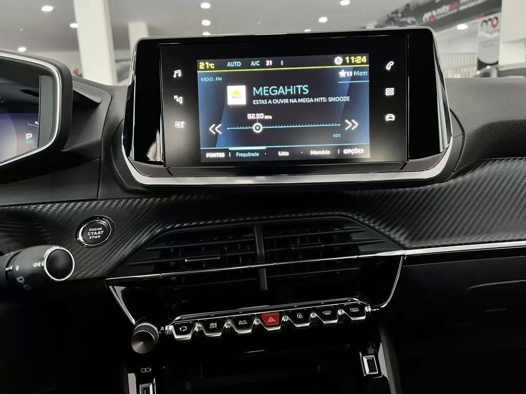 peugeot-e-208-2022-eletrico-200cc