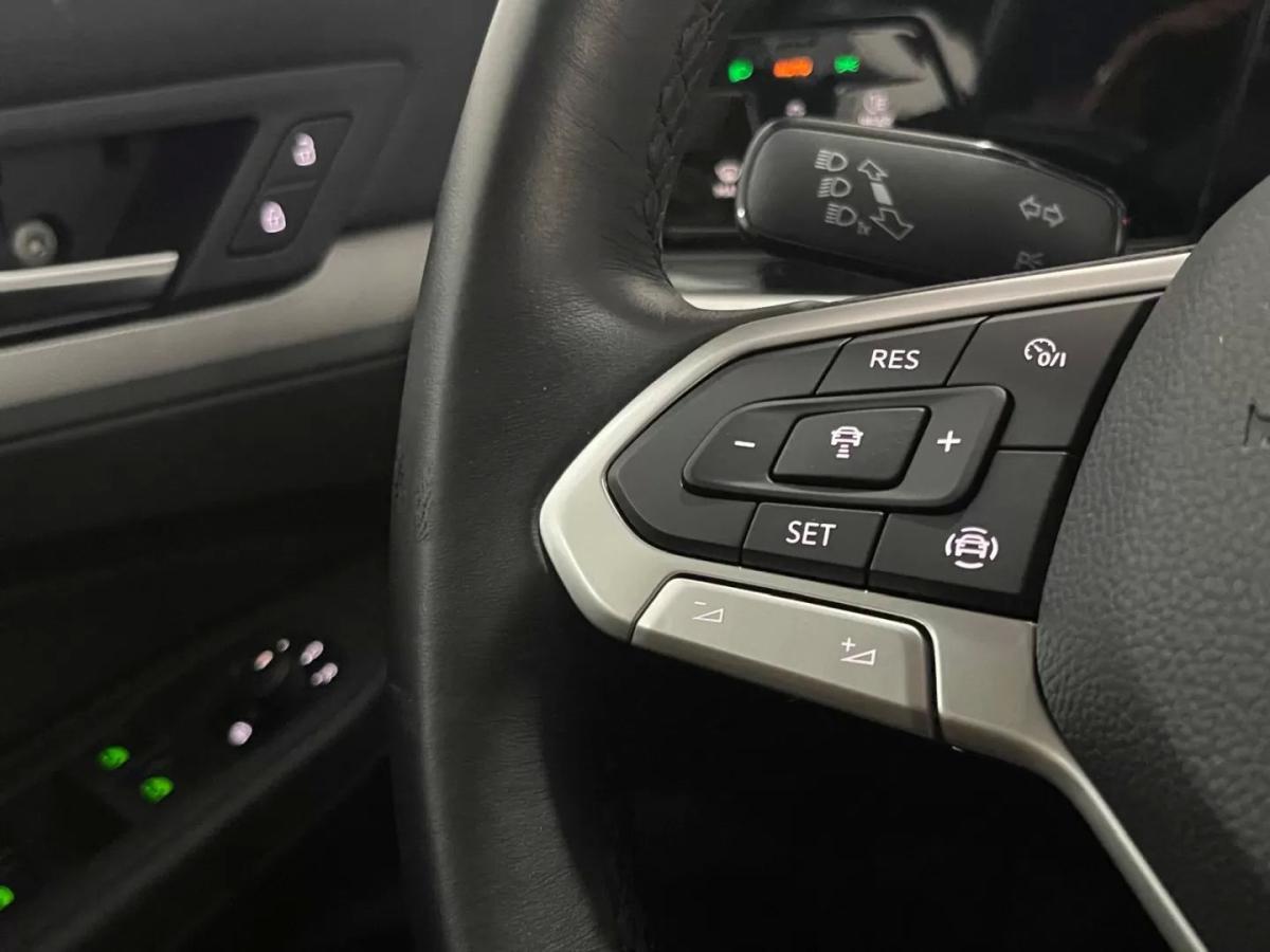 volkswagen-golf-2021-gasolina-999cc