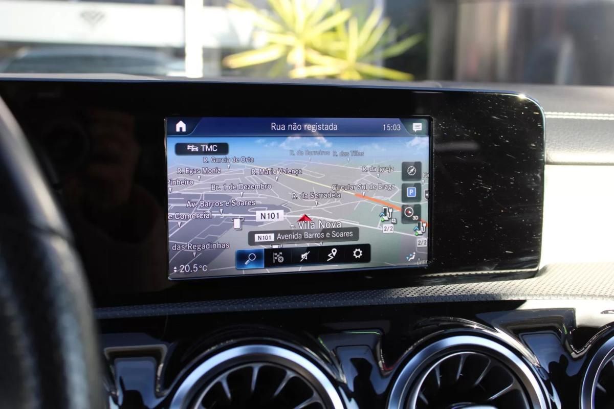 mercedes-benz-classe-a-2020-hibrido-1332cc