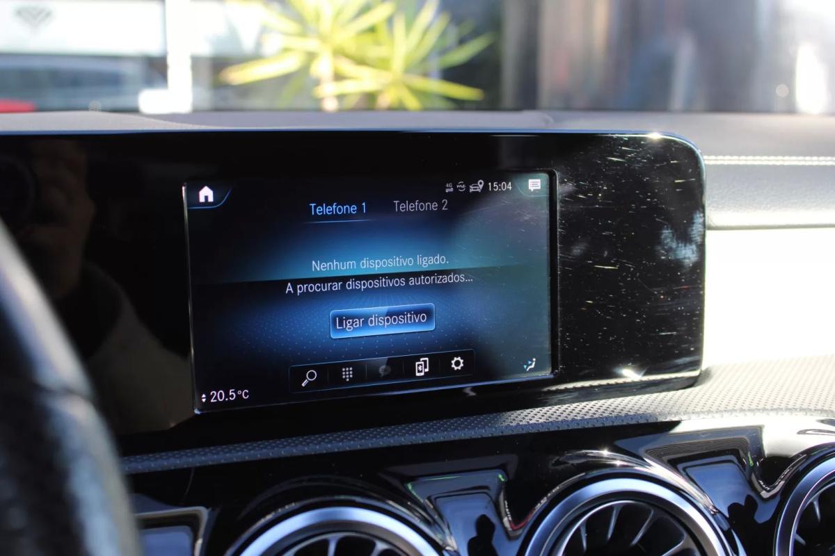mercedes-benz-classe-a-2020-hibrido-1332cc