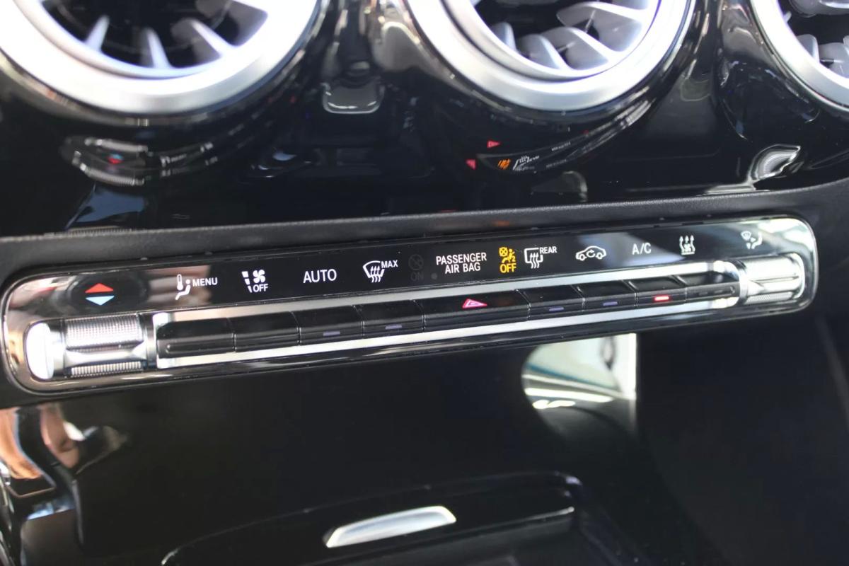 mercedes-benz-classe-a-2020-hibrido-1332cc