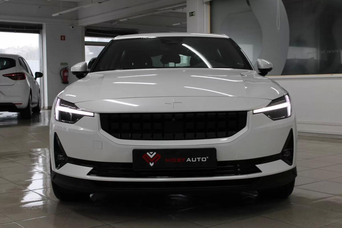polestar-2-2023-eletrico-200cc