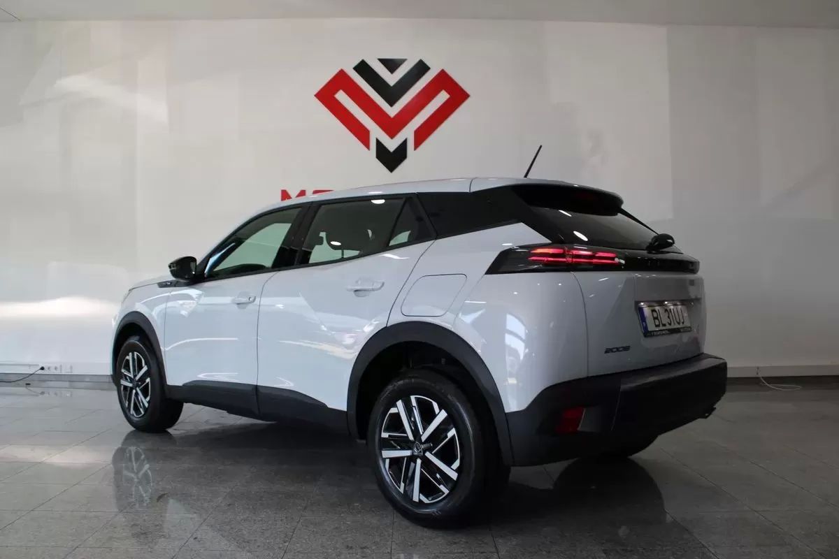 peugeot-2008-2024-gasolina-1199cc