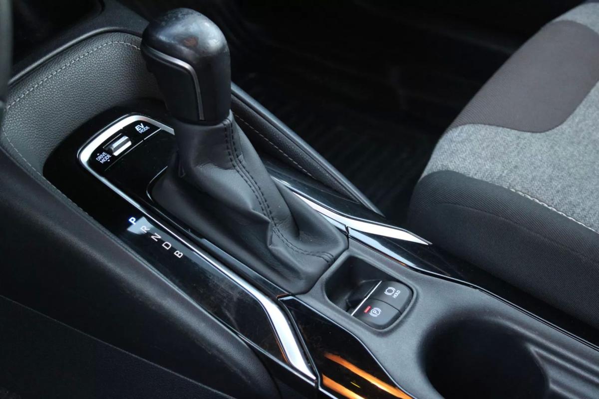 toyota-corolla-2020-hibrido-a-gasolina-1798cc