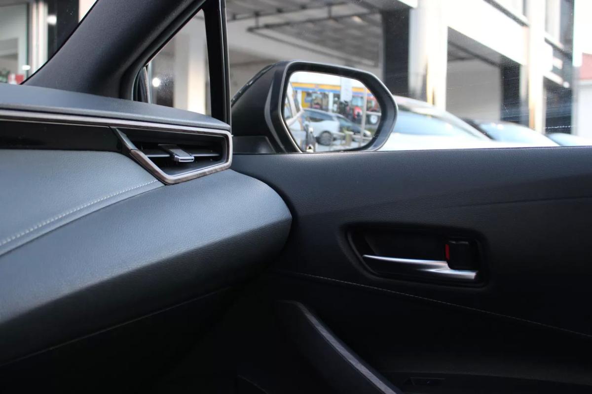 toyota-corolla-2020-hibrido-a-gasolina-1798cc