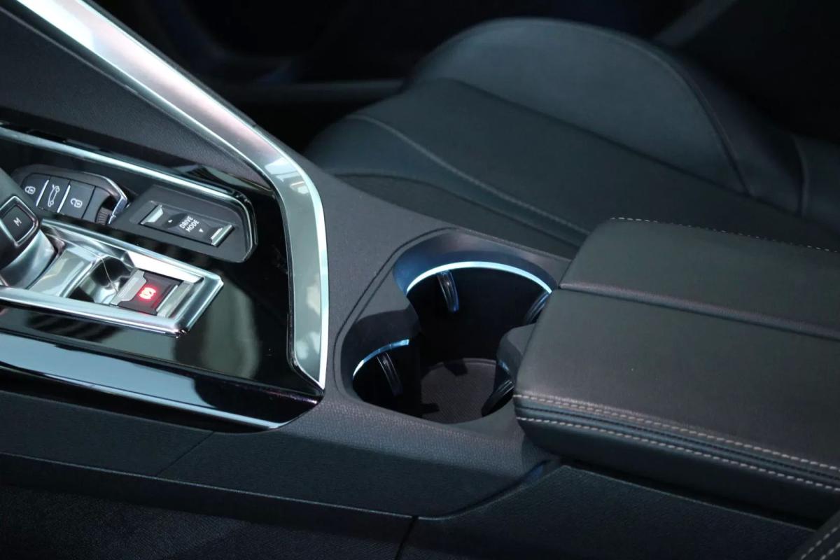 peugeot-5008-2021-diesel-1499cc