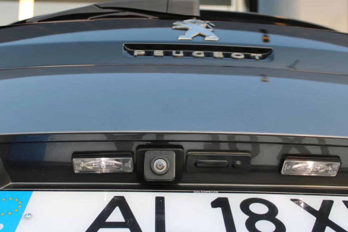 peugeot-5008-2021-diesel-1499cc
