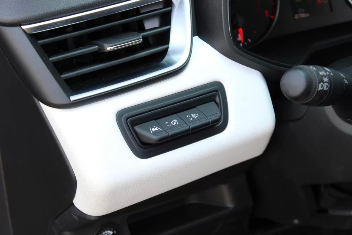 renault-clio-2023-gpl-999cc