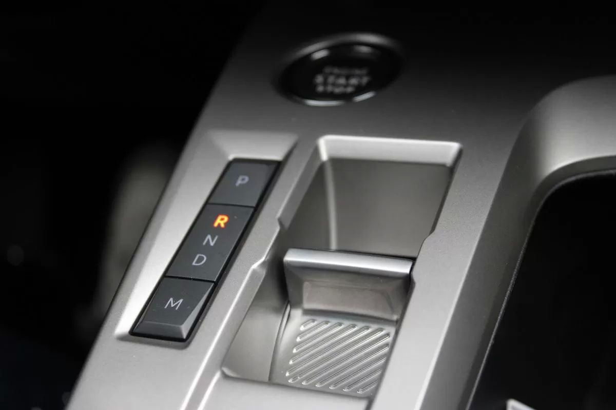peugeot-408-2024-gasolina-1199cc