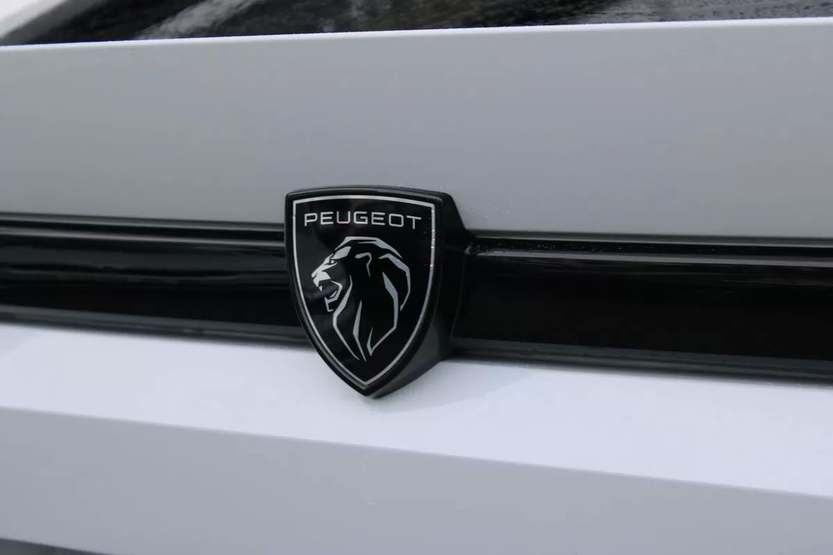 peugeot-408-2024-gasolina-1199cc