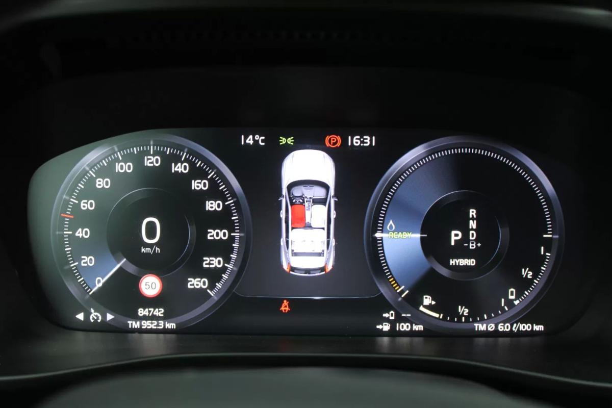 volvo-xc40-2021-hibrido-1477cc